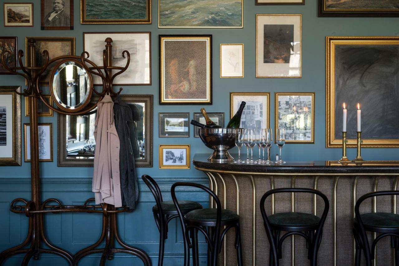 Naesby Slott Hotel Taby Bagian luar foto