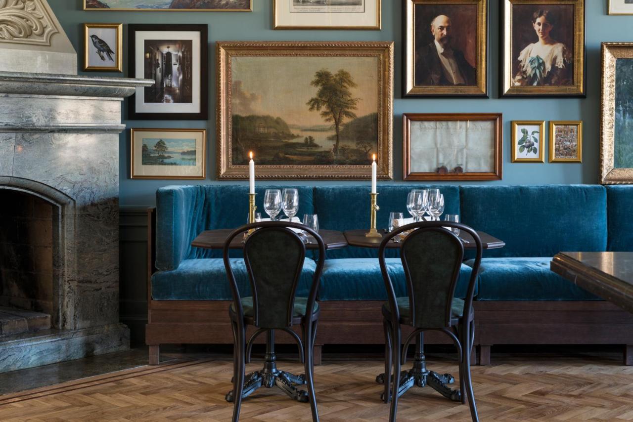 Naesby Slott Hotel Taby Bagian luar foto
